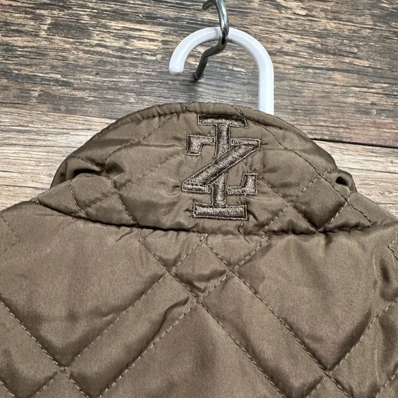 Izod Brown Quilted Vest - Picture 2 of 5